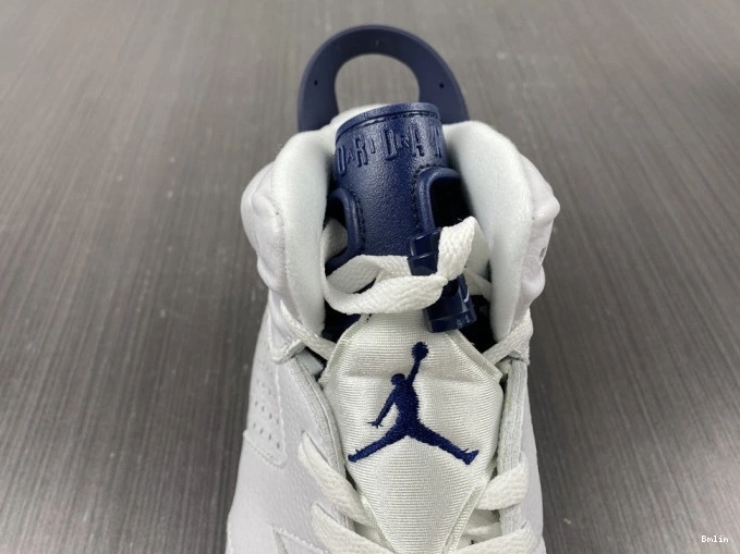 Bmlin CT8529-141 Navy (2022) Jordan Retro 6 Midnight 0812